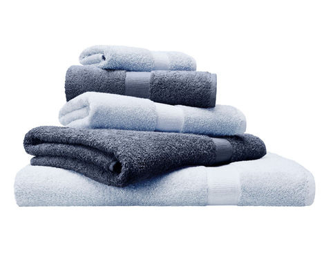 Frottier-Handtuch-Set aus reiner Bio-Baumwolle von Cotonea in Steinblau und Hellblau
