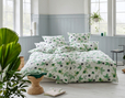 Satin Bettwäsche im Schlafzimmer aus reiner Bio-Baumwolle mit Grüne Pflanzenwelt Design von Cotonea