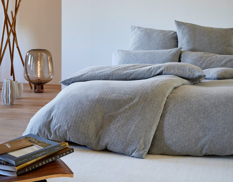 Schlafzimmer mit Bio Edel-Biber Bettwäsche Everest von Cotonea