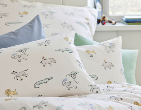 Safari-Motive auf Bio-Kinderbettwäsche aus Baumwollsatin