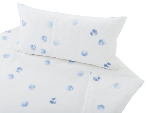 Garnitur Bio Satin Bettwäsche mit hellblauen Kreisen auf Weiß ohne optische Aufheller