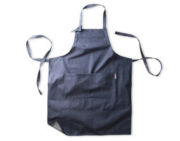Bio Kochschürze aus Bio Baumwoll Denim in Jeansblau von Cotonea 