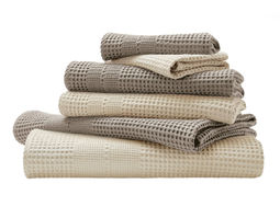 Waffelpikee Handtuch Set aus Bio-Baumwolle von Cotonea in Leinen und Natur